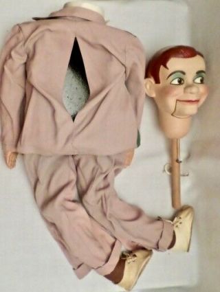 Antique Jerry Mahoney Ventriloquist Dummy by Paul Winchell in Orig.  Box plus Pap 3