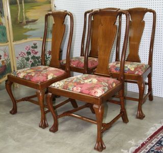 Four Antique English Quarter Sawn Oak Queen Anne Cabriolet Legs Chairs