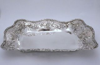 Baltimore Repousse Sterling Silver Large Oblong Tray by A.  G.  Schultz & Co.  C1900 2