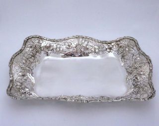 Baltimore Repousse Sterling Silver Large Oblong Tray by A.  G.  Schultz & Co.  C1900 3