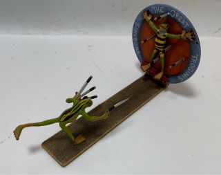 Bergman Wbm Miniature Vienna Bronze Frog Knife Thrower - Cold Painted - Wheel Spins