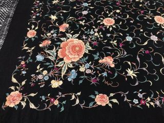 Antique 19th / 20th C Chinese Cantonese Mantilla Embroidered Silk Piano Shawl