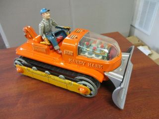 VINTAGE HANDY HANK BATTERY OPERATED TIN LITHO MYSTERY TRACTOR MADE IN JAPAN TN 4