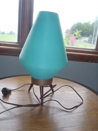 Rare Vintage Mid - Century Beehive Table Lamp Good