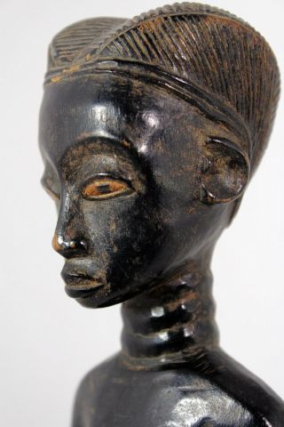 African wooden statue,  female figure Akan Gold Coast / Ghana 3