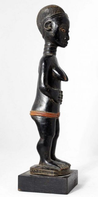 African wooden statue,  female figure Akan Gold Coast / Ghana 8