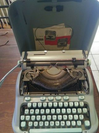 Vintage Hermes 3000 Portable Typewriter 2