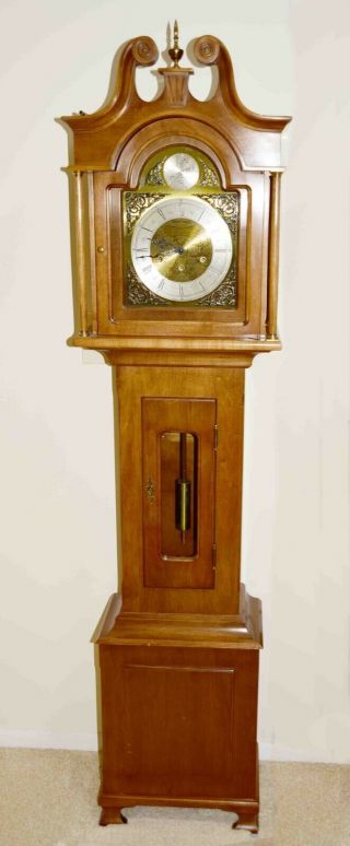 Daneker Solid Maple 1962 Grandmothers Grandfathers Clock 70 " Tall