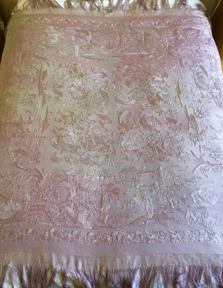 ANTIQUE CHINESE LILAC SILK EMBROIDERED SHAWL,  MANTON DE MANILA.  FIGURES,  DRAGONS 3