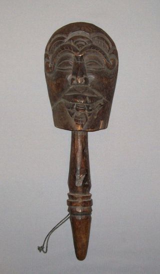 Old Vtg Ca 1930s Hand Carved Wood Tribal Mask On Handle Papua Guinea Oceanic