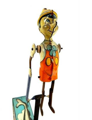 Great DISNEY 1939 Lithographed Tin Wind - up Toy 