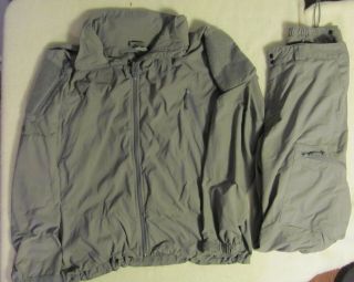 Patagonia 8415 - 01 - 543 - 5030/7090 Level 5 Military Jacket & Pants,  Med.  Reg. ,