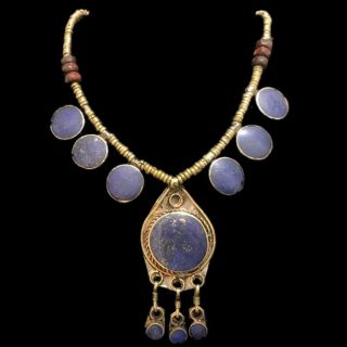 Rare Ancient Lapiz Lazuli Stone Pendant Necklace 300 B.  C 17 Stones (2)