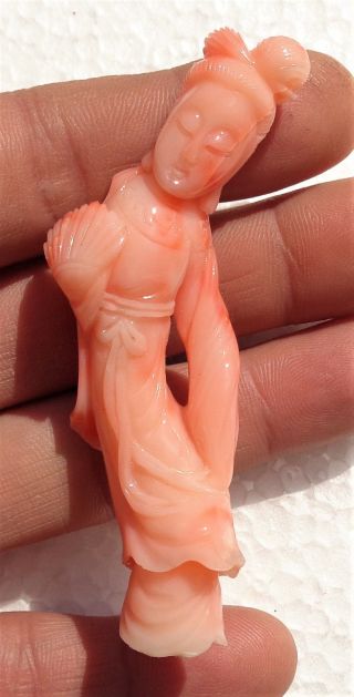 Cina (china) : Old Chinese Carved Pink Coral Lady Figurine