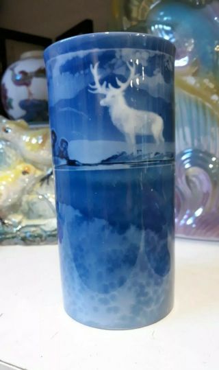 Gorgeous Royal Worcester Blue And White - Signed Sedgley 13.  5cm - 6/161