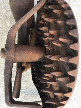 Corn Husker Grinder Mill Farm Tool Metal Cast Iron Primitive 3