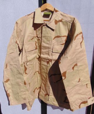 U.  S.  Military Tri - Color Desert Camo Combat Coat/jacket Size Xl/reg,