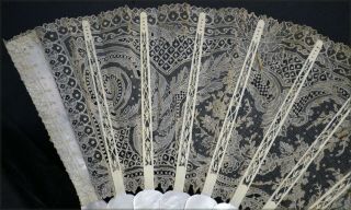 UNUSUAL 19TH CENTURY FRENCH VICTORIAN HAND CARVED MOTHER OF PEARL FAN LACE 9