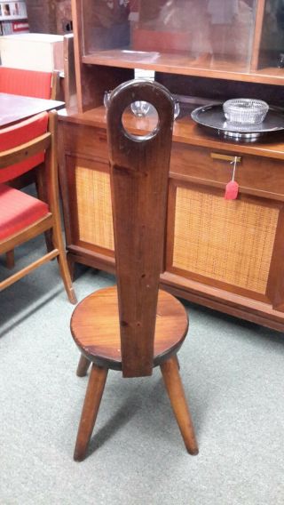 William Fetner Inc.  Mid - Century Pine Keyhole Tote Fireside Chair 5