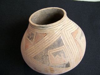 Fine Solid Authentic Circa 1350 Ad Casas Grandes Polychrome Pottery Vessel