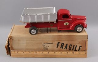 Antique 1940s Arcade Cast Iron International 7100 Construction Dump Truck,  Box