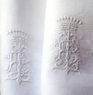 Large pure linen damask table napkin,  coronet BF monogram fleurs de Lys 36 
