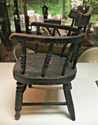 Primitive Penn Dutch? folk art painted child ' s antique captain chair spindles 2