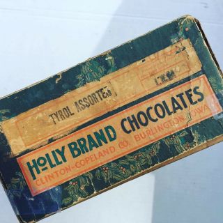 Vintage Chocolate Box Primitive Holly Brand Clinton Copeland Co.  Valentines 3