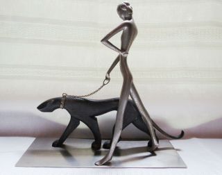 ART DECO HAGENAUER style Nude lady walking a wild cat cougar on a chain figurine 9