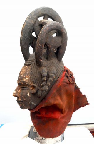 IMPRESSIVE ANTIQUE AFRICAN TRIBAL HEADDRESS MASK CARVED WOOD WITH CLOTH HOOD 2