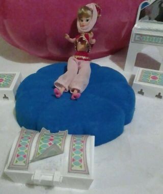 Remco 1976 I Dream of Jeannie Dream Bottle Playset With Doll Rare Vintge 3