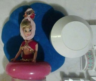 Remco 1976 I Dream of Jeannie Dream Bottle Playset With Doll Rare Vintge 8