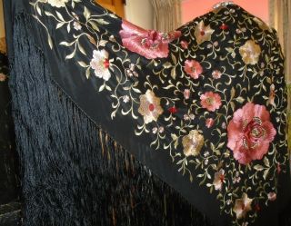 ANTIQUE VINTAGE BLACK SILK EMBROIDERED PIANO SHAWL FLAMENCO 49x54,  16 FRINGE 2