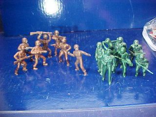 15 - 1950s Archer Hard Plastic Toy Soldiers