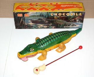 Tin Toy Rare Crocodile Battery Operated Made In China 60 