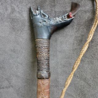 Antique and quality headhunters sword,  mandau,  Dayak Borneo Indonesia 2