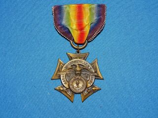 Wwi Service Medal,  Mechanicville Ny,  Named To: G.  W.  Crissey (b11)