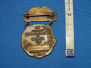 WWI Service Medal,  Medina NY,  Named to: Freeman Hoyer (B7) 2