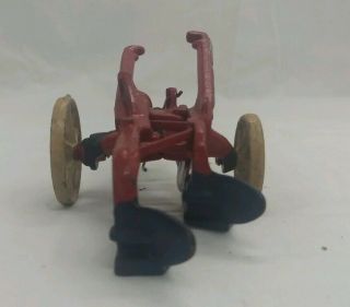 Arcade cast iron Toy Mccormick Deering Plow no.  283. 4