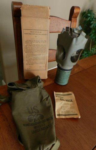Wwii - Era Gas Mask W/ Cover U.  S.  Army Non - Combatant Military Adult L