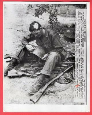 1950 1st Cavalry Trooper Survives Head Wound Naktong River Front News Wirephoto