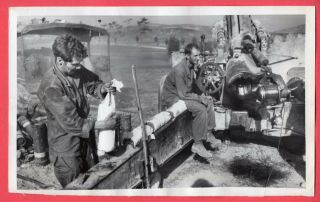 1950 Preparing Charge For 155mm Gun Artillery News Photo