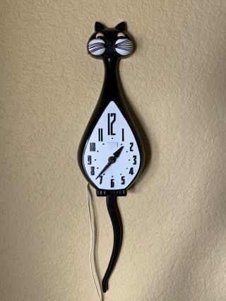 Vintage Spartus Cat Clock Black White Mid Century Kitchen Electric 1960s