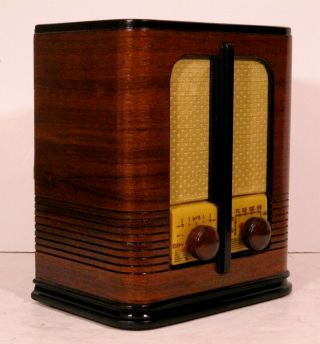 Old Antique Wood GE Vintage Tube Radio - Restored & Mini Tombstone 5