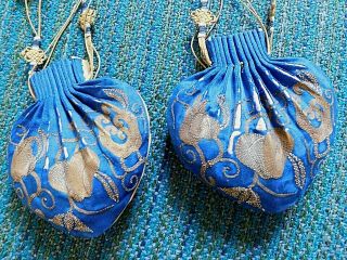 ANTIQUE 19THC CHINESE EMBROIDERED SILK PURSES YELLOW AND BLUE SILK SIDES 5