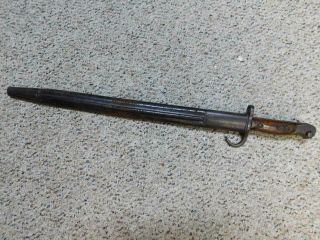 Australian Lithgow 1907 Hooked Quillon Bayonet W Matching 1914 Scabbard.  Enfield
