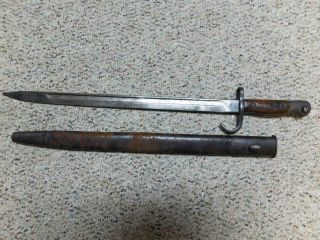 Australian Lithgow 1907 hooked quillon bayonet w matching 1914 scabbard.  Enfield 2