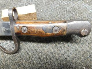 Australian Lithgow 1907 hooked quillon bayonet w matching 1914 scabbard.  Enfield 6