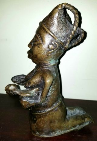 A 19th century African Ashanti bronzes 9