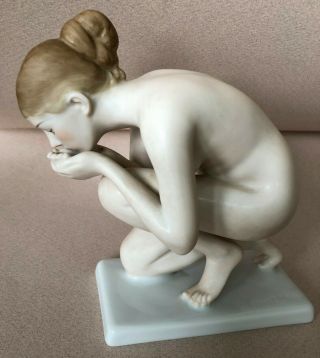 Rosenthal - Nude Drinking Figurine 752 By Ernst Wenck